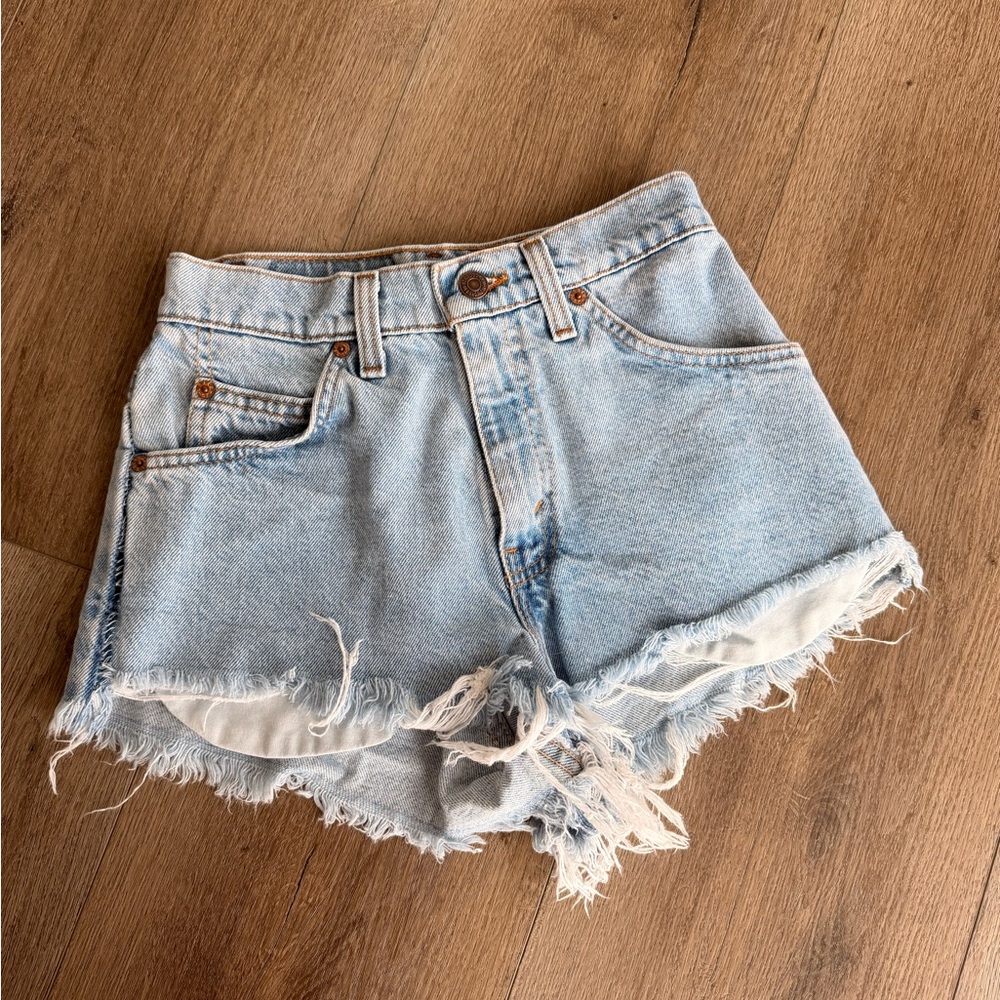 Vintage Levi’s shorts